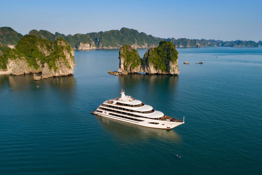 Scarlet-Pearl-Cruises-Halong-Bay-1