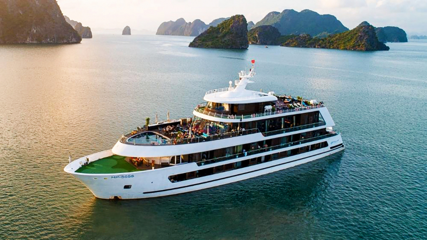 stellar-of-the-sea-cruise-halong-bay-64143329ec8ff